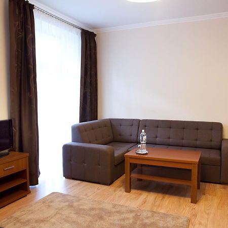 كيلتشي Hotel Srodmiejski المظهر الخارجي الصورة